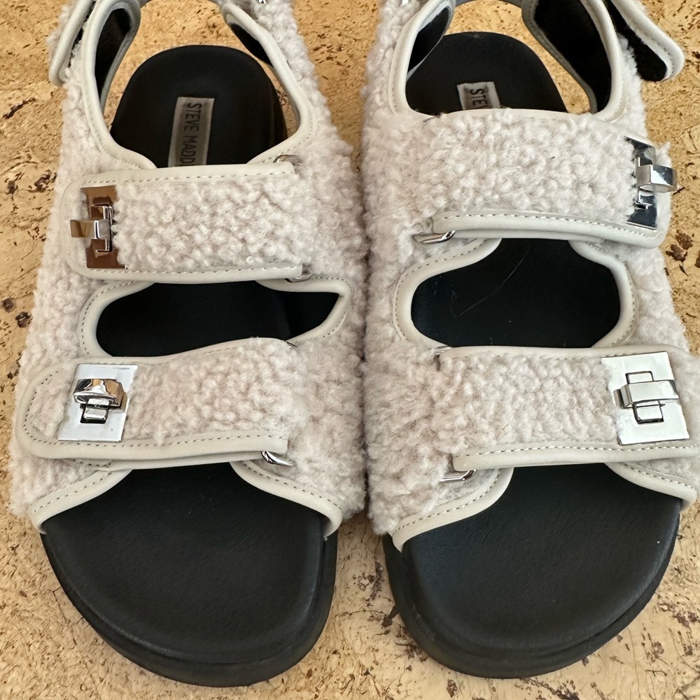 Steve Madden Cream and Black Sandals